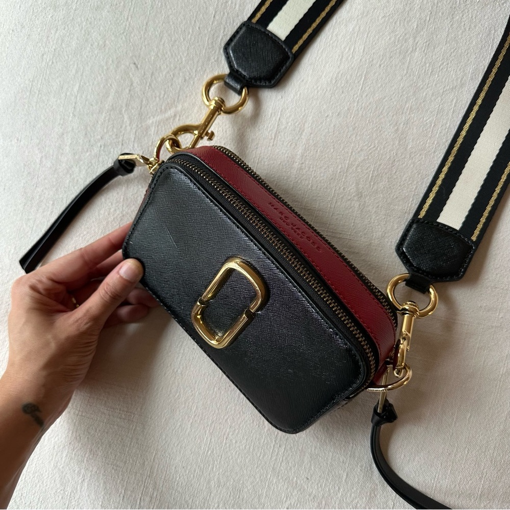 Snapshot Bag in Red, Wine and Black